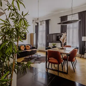 Apartament Golden Pearl - Main Square, 100 Sqm, 4, Kraków